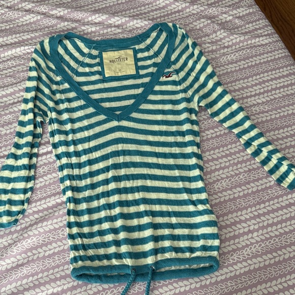 Hollister Teal and Cream Striped V-Neck Sweater - Picture 1 of 7